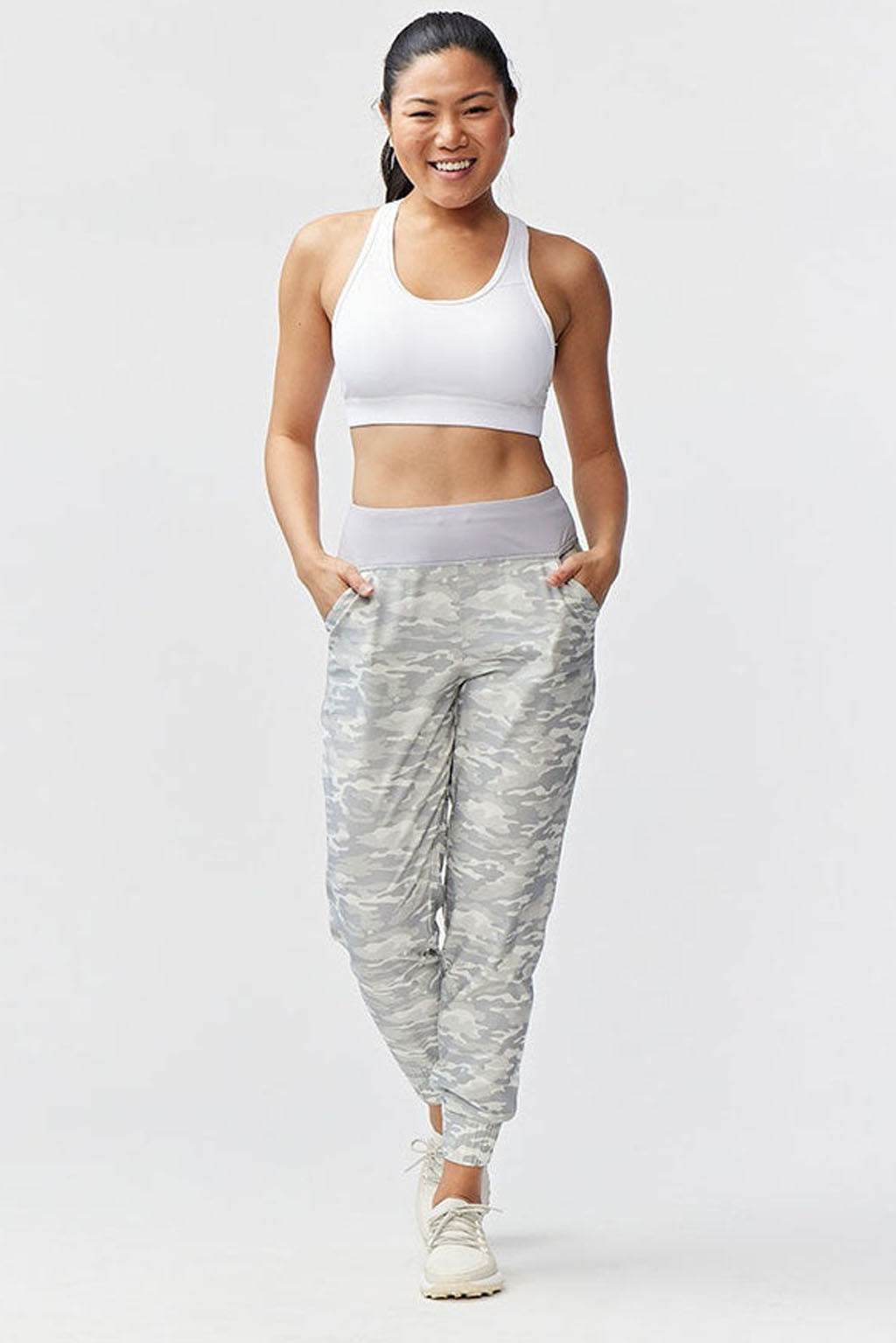 Excel Jogger in light gray camo-patterned woven fabric, with a relaxed tapered fit and elastic ankle cuffs