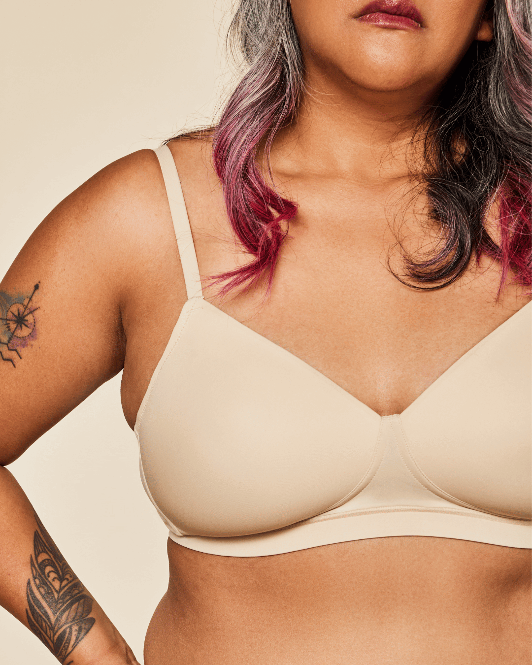 Moonrise Pocketed T‑Shirt Bra in buff beige, with smooth molded cups, slim straps and a wide underband