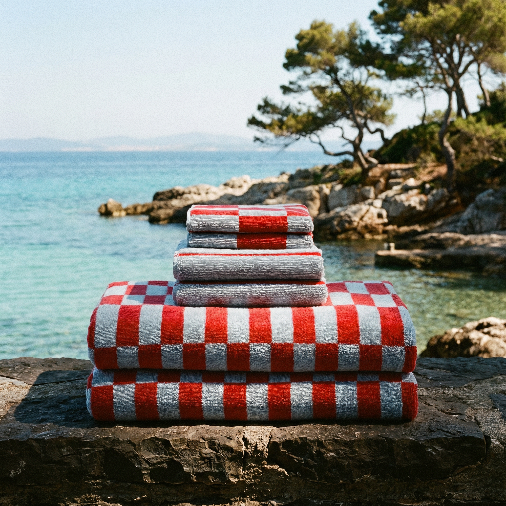Pietra Australian Cotton towels set with warped-check pattern
