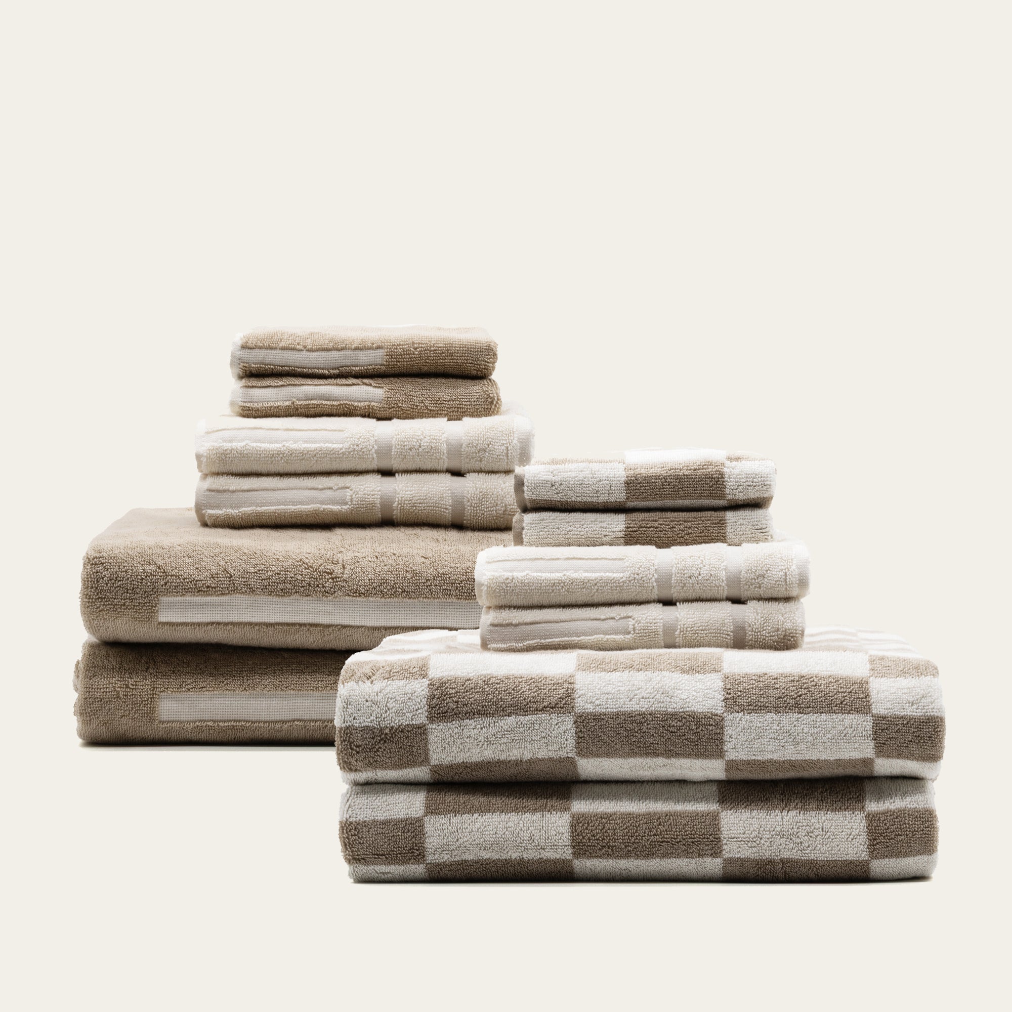 Pietra Australian Cotton towels with warped-checkered design