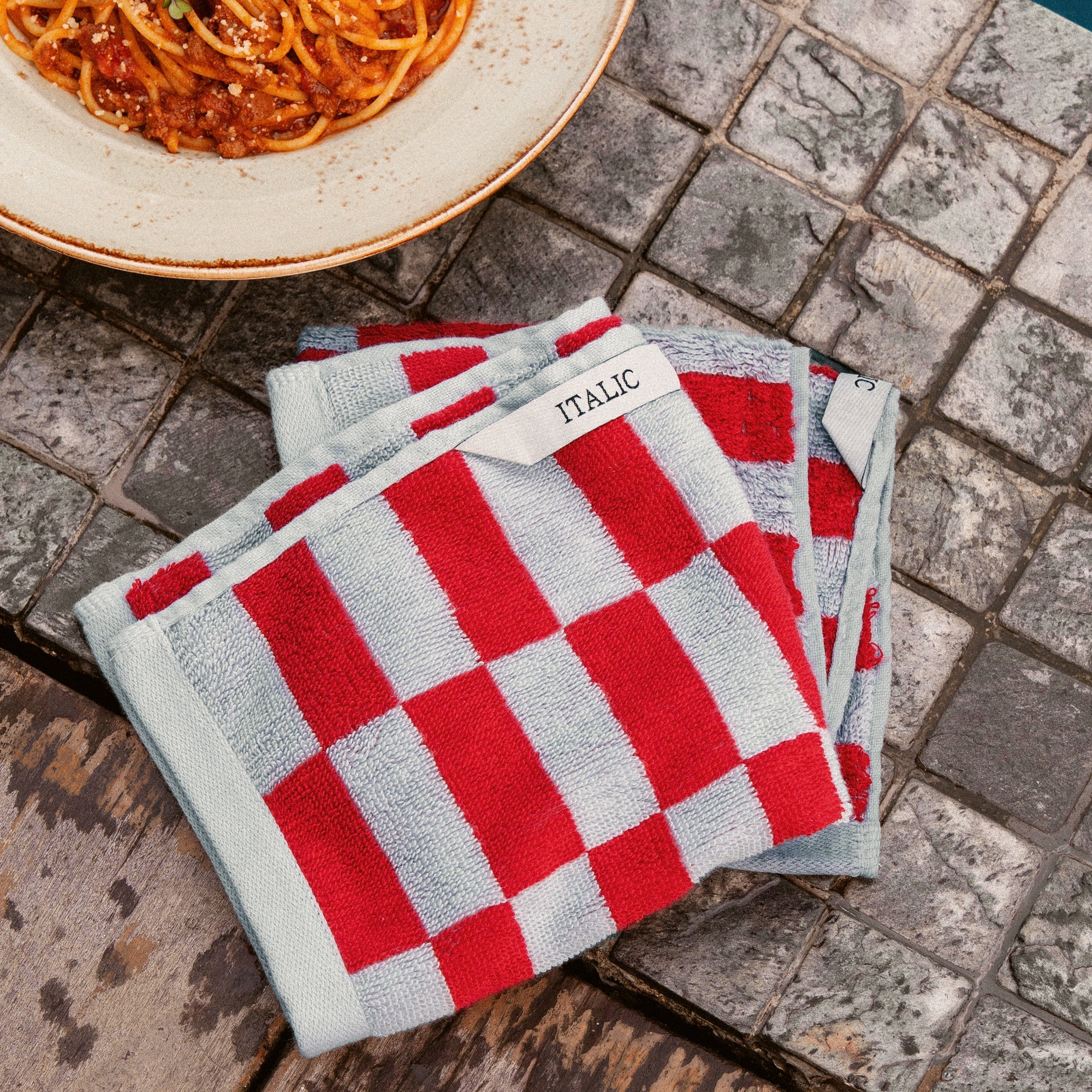 Pietra Australian Cotton towels with warped-checkered design