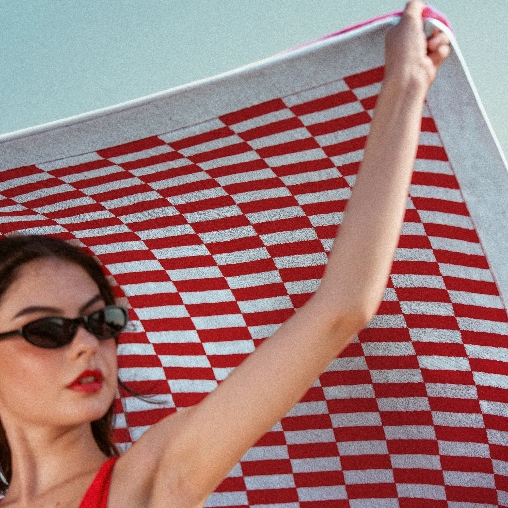 Pietra Australian Cotton towels with warped-checkered design