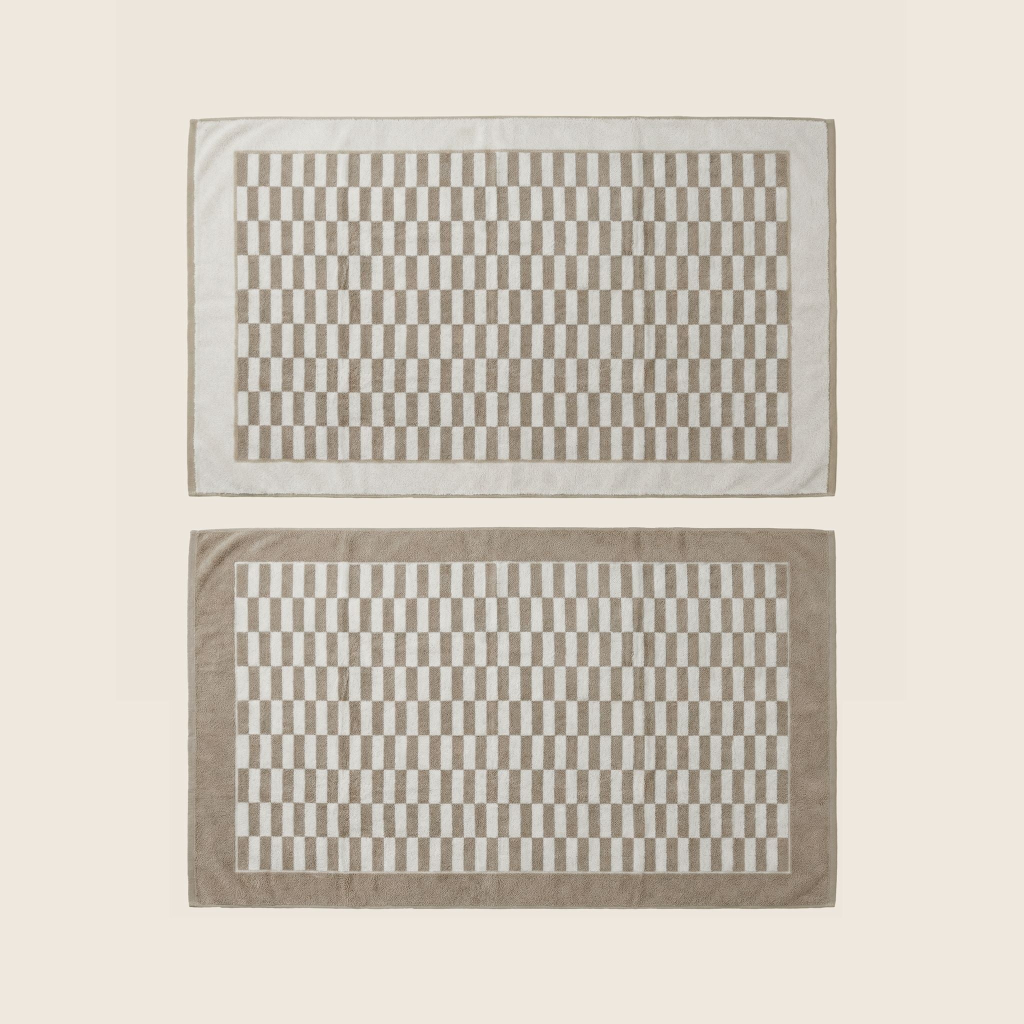 Pietra Australian Cotton towels with warped-checkered design