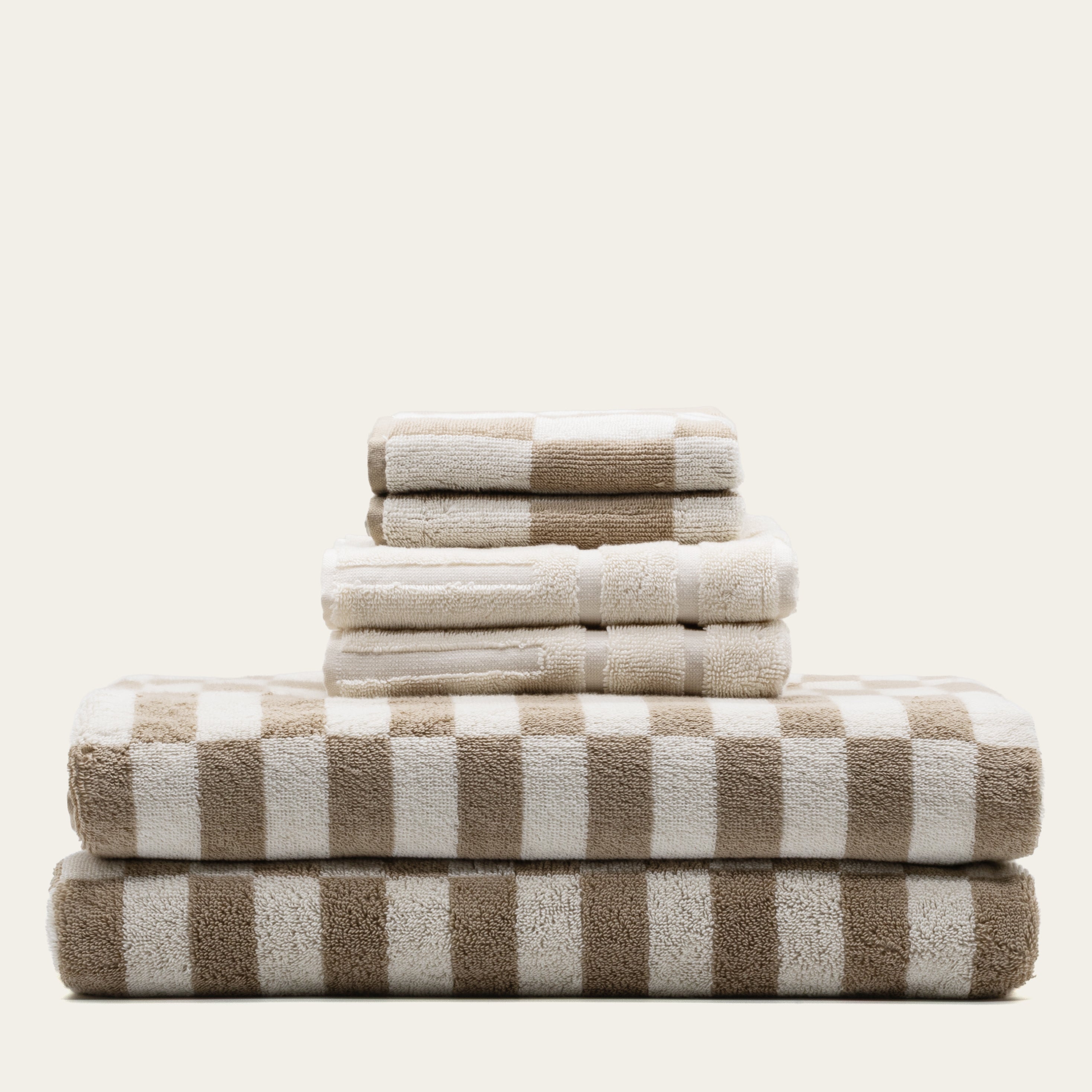 Pietra Australian Cotton towels with warped-checkered design