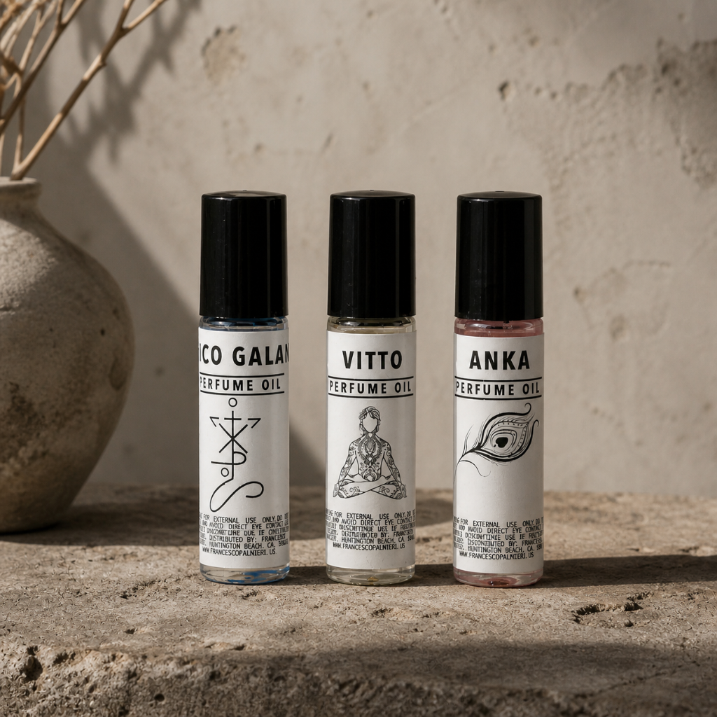 Rico Galan - Earthy Blend perfume oil roll-on in a clear cylindrical bottle with black cap and illustrated white label