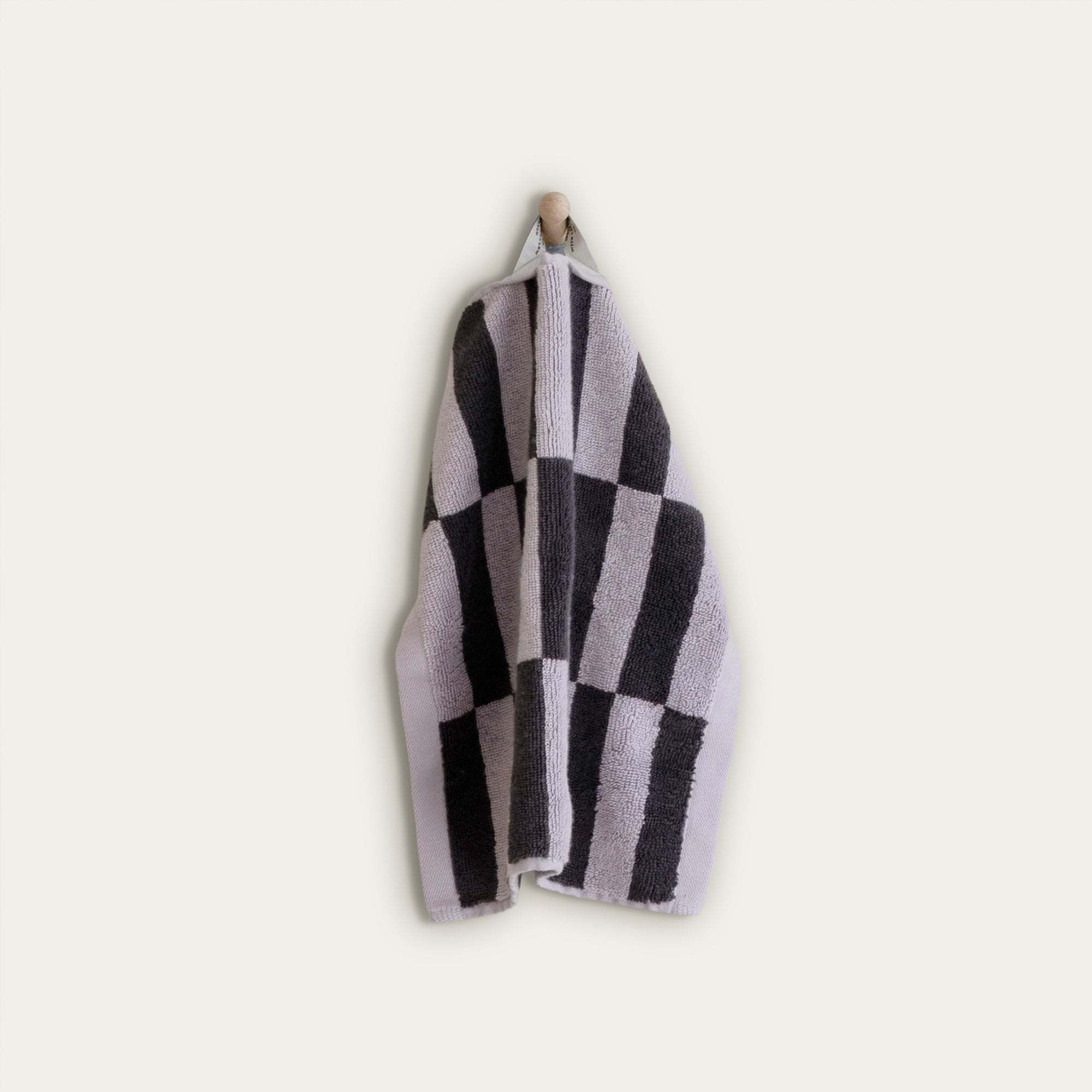 Shadmoor Australian Cotton towels set with geometric pattern and locker loops
