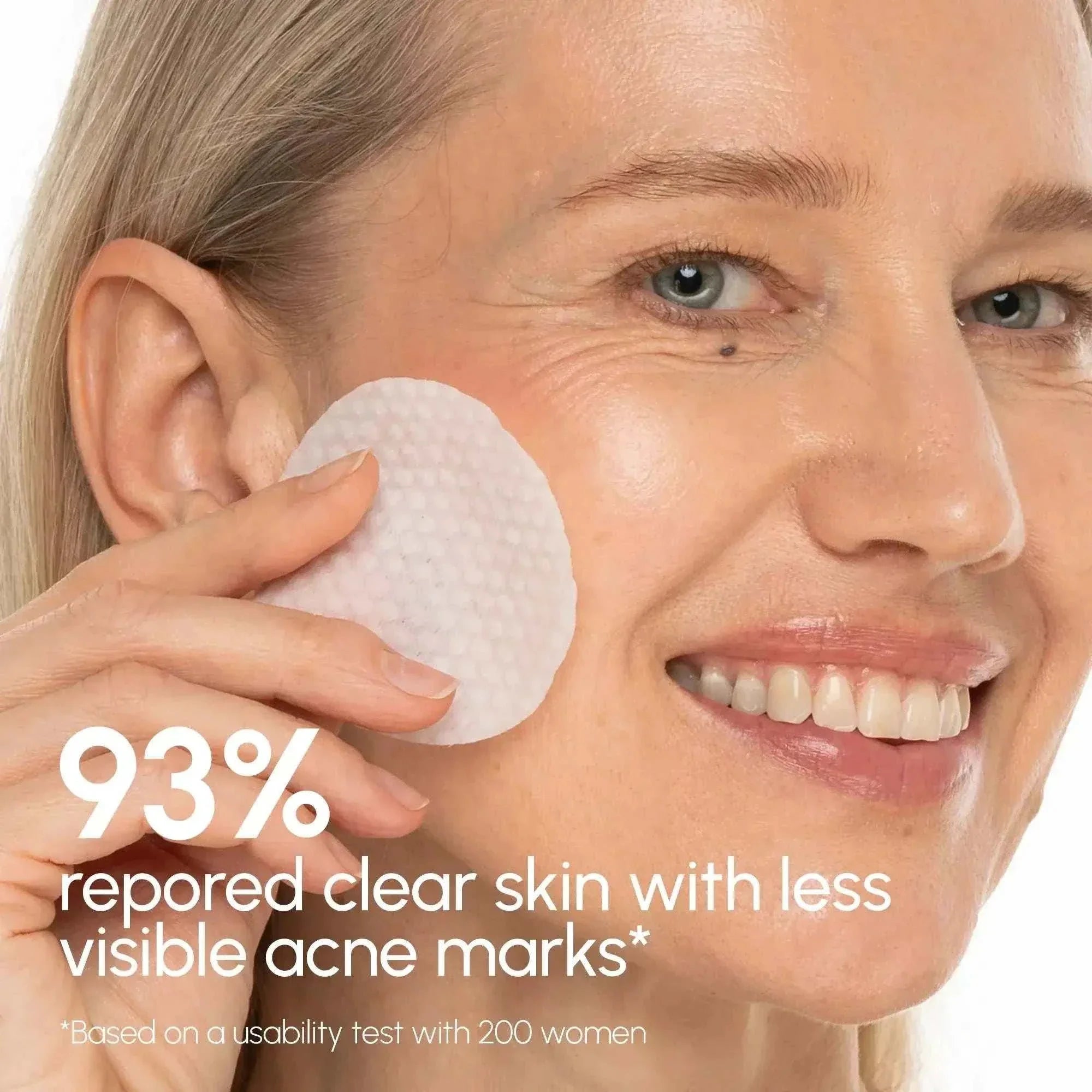 Witch hazel clearing pads for exfoliating and soothing skin